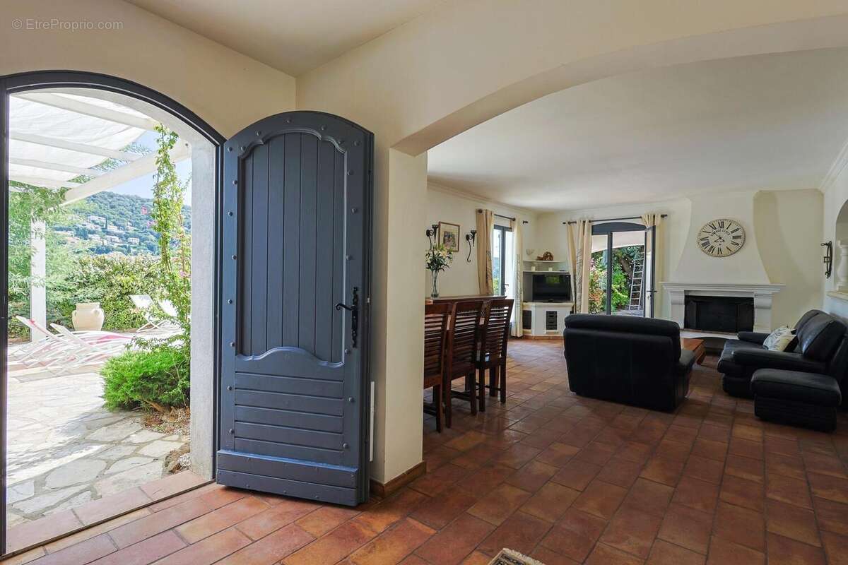 Photo 6 - Maison à ROQUEBRUNE-SUR-ARGENS