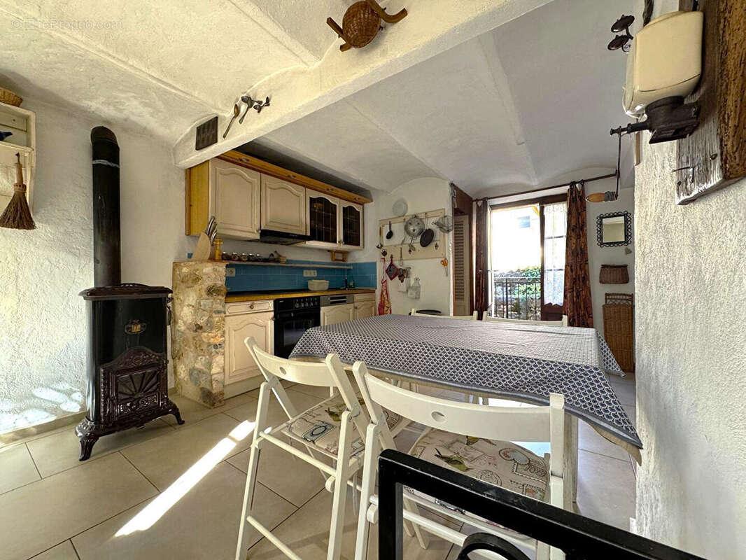 Maison à SAINT-FLORENT-SUR-AUZONNET