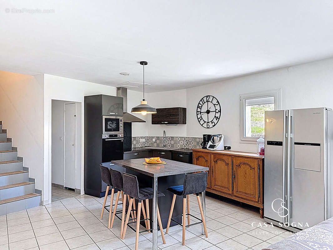 Maison à LE PERREON