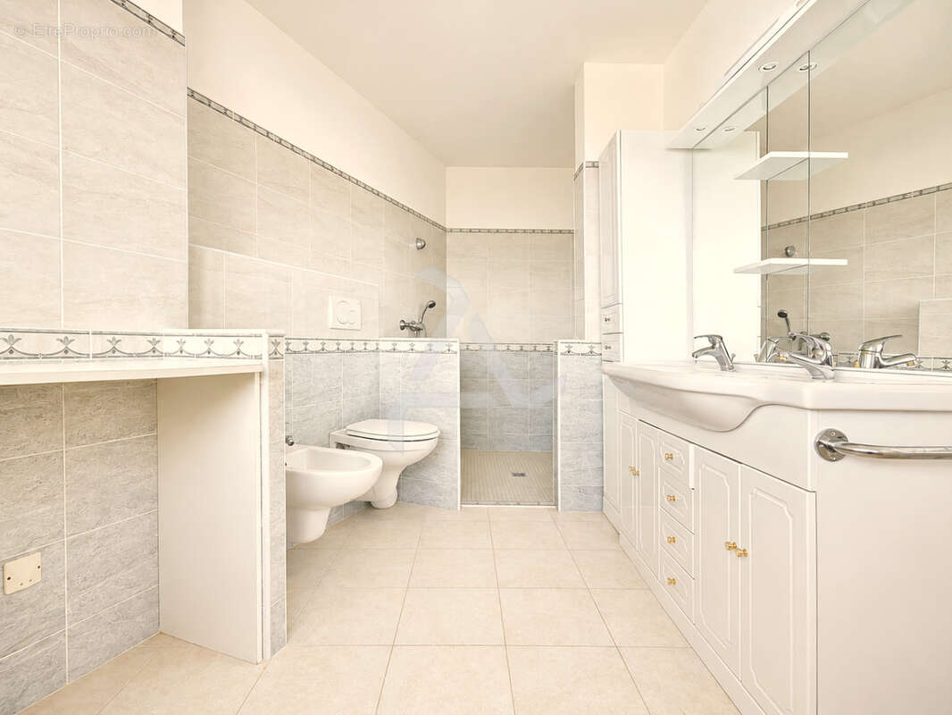 Dans le domaine très exclusif de « marina di fiori » à porto-vecchio villa d’exeption de 354m2 - photo 56