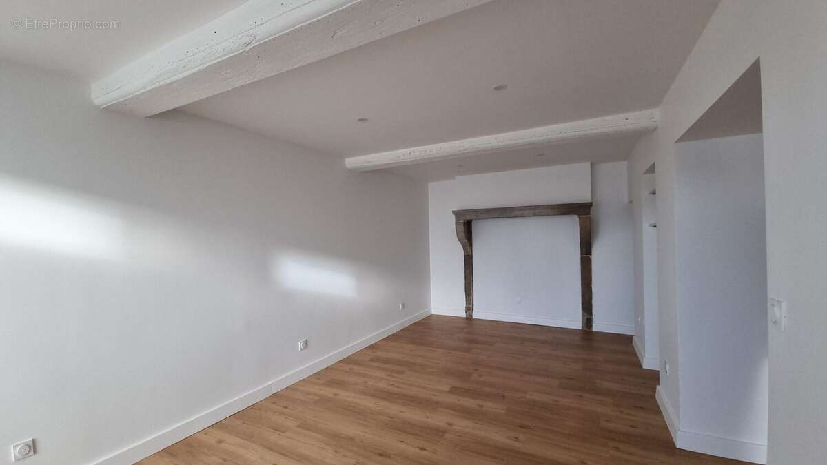 Maison à FLEUREY-SUR-OUCHE