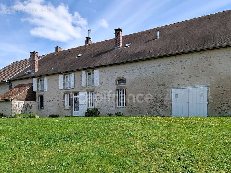 Maison à SAULIEU