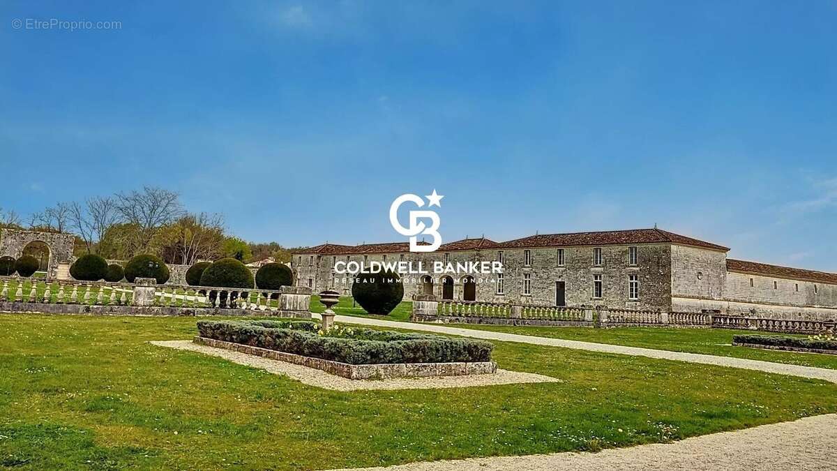 Appartement à LE DOUHET