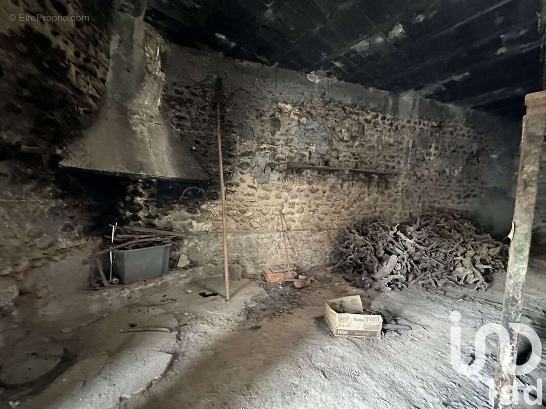 Photo 4 - Parking à BAIXAS