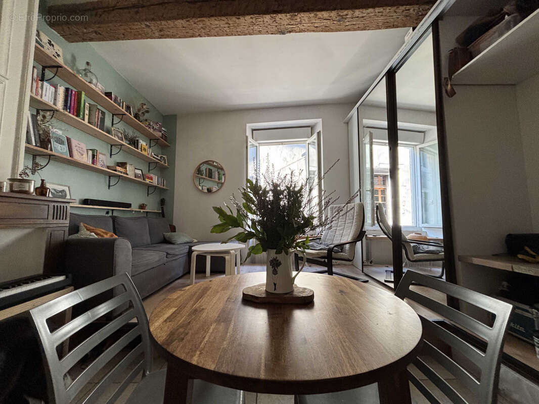 Appartement à GANGES