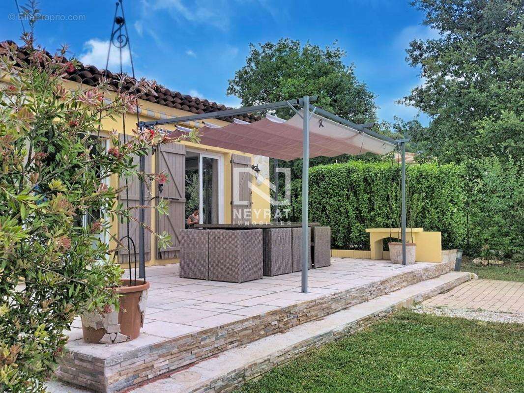 Callian villa 4 chambres, piscine; garage,terrain - photo 2