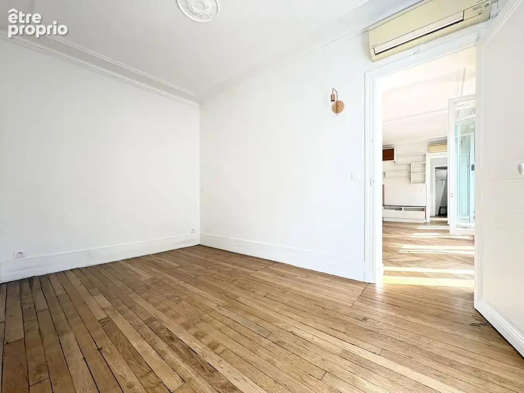 Appartement 3 pièces 71 m² à vendre à Paris-18e (75018) - photo 9