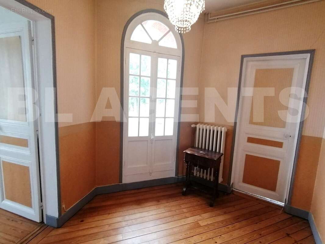 QATRE - Maison à SOISSONS