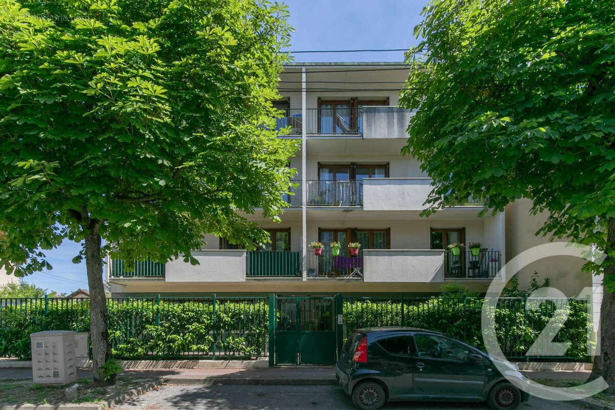 Appartement 71 m² à Saint-Maur-Des-Fosses  - photo 5
