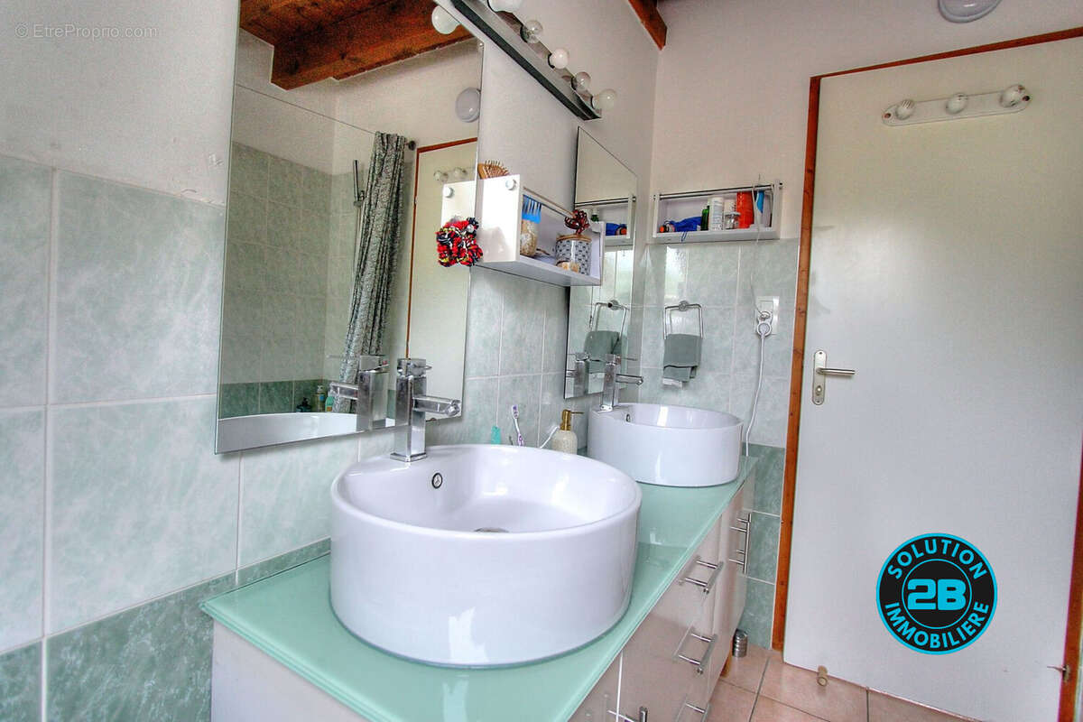Appartement à SAINT-ALBAN-LEYSSE