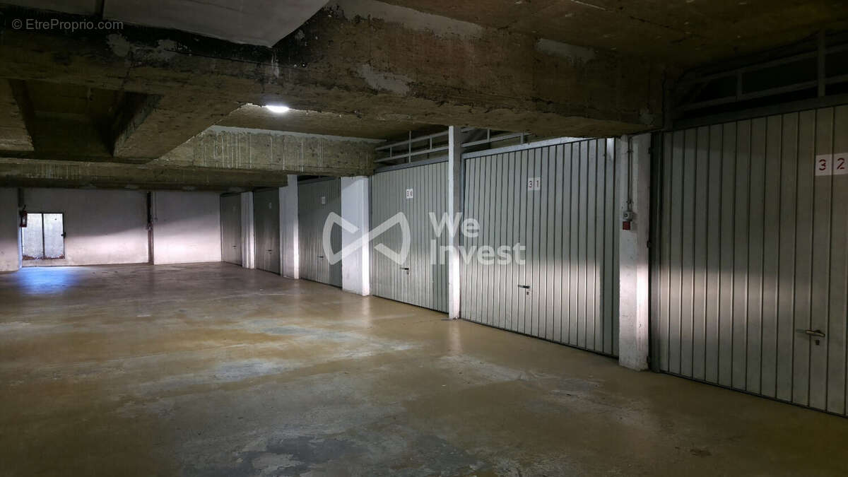 Parking à LE MANS
