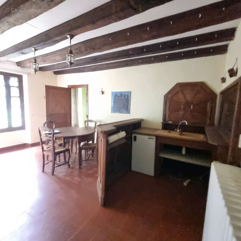Maison à MONTGIVRAY