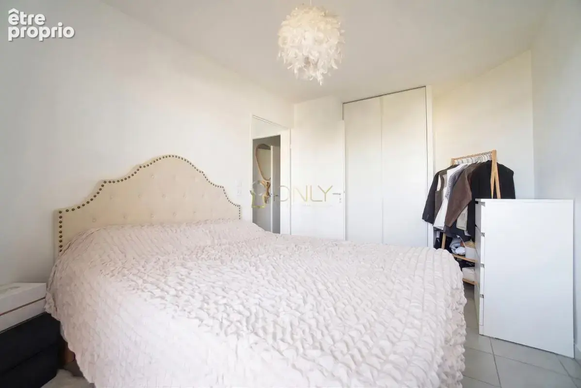 Vénissieux Appartement T2 balcon Garage - photo 4