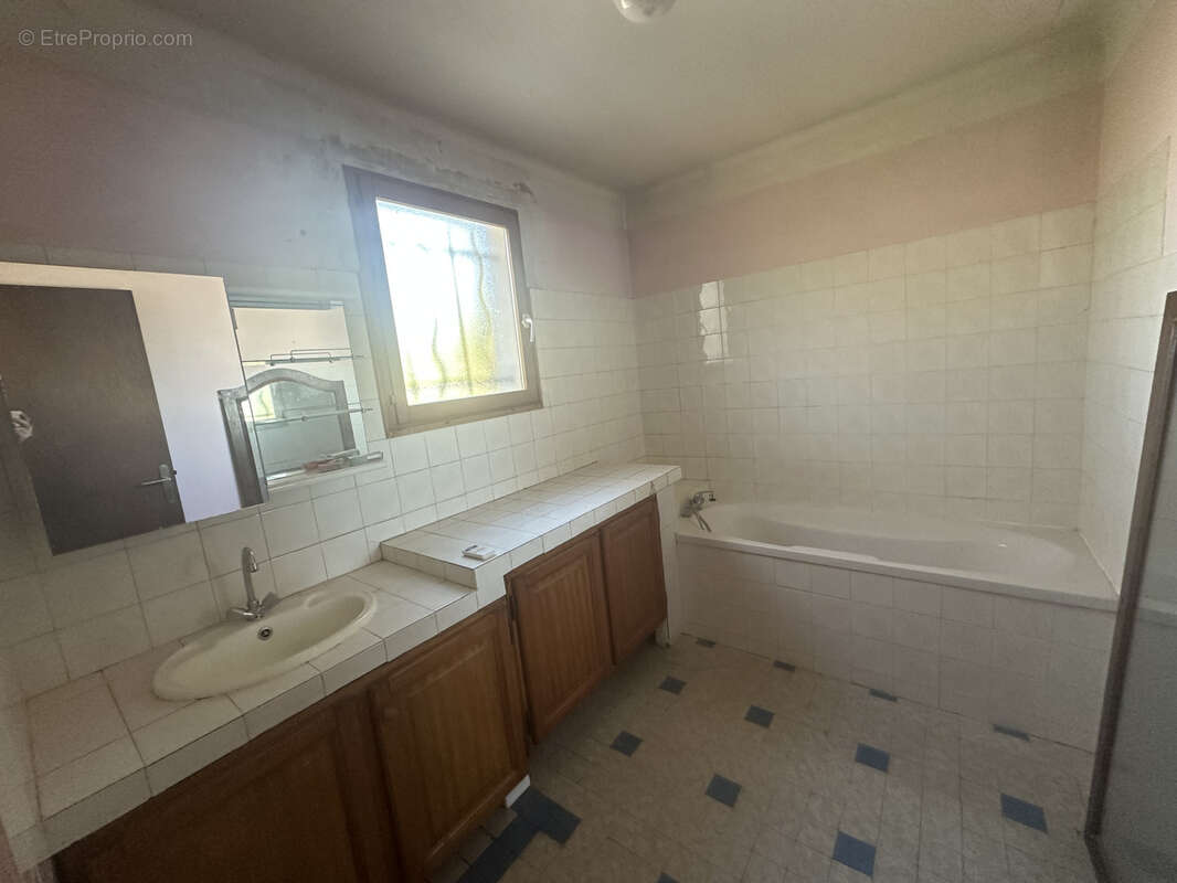 Maison à LA FARLEDE