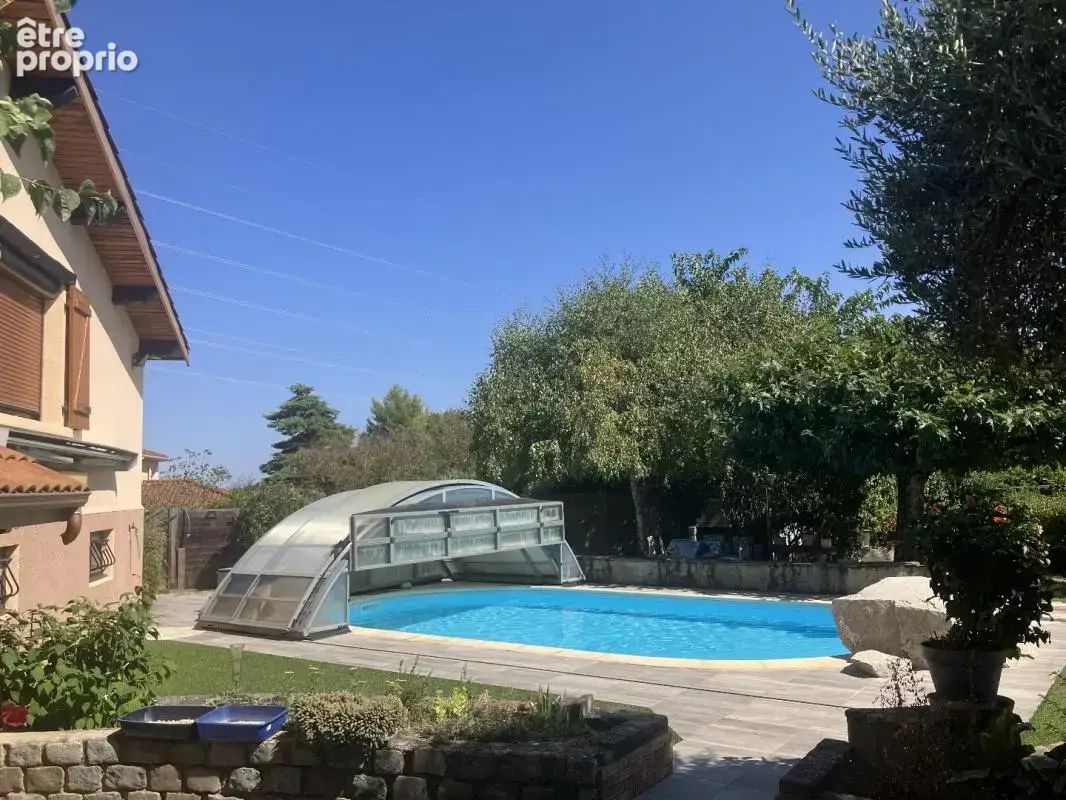 Maison 157 m² à Saint-Laurent-D'agny  - photo 2