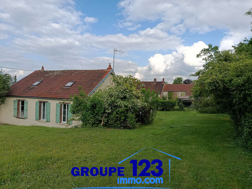 Longère 3 chambres voir 4 sur 4204m2 de terrain. - photo 11