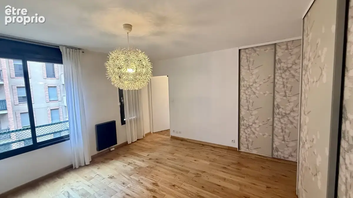 T4 traversant · 105,77 m2 Carrez · Double garage · Ascenseur - Compans Caffarelli - photo 3