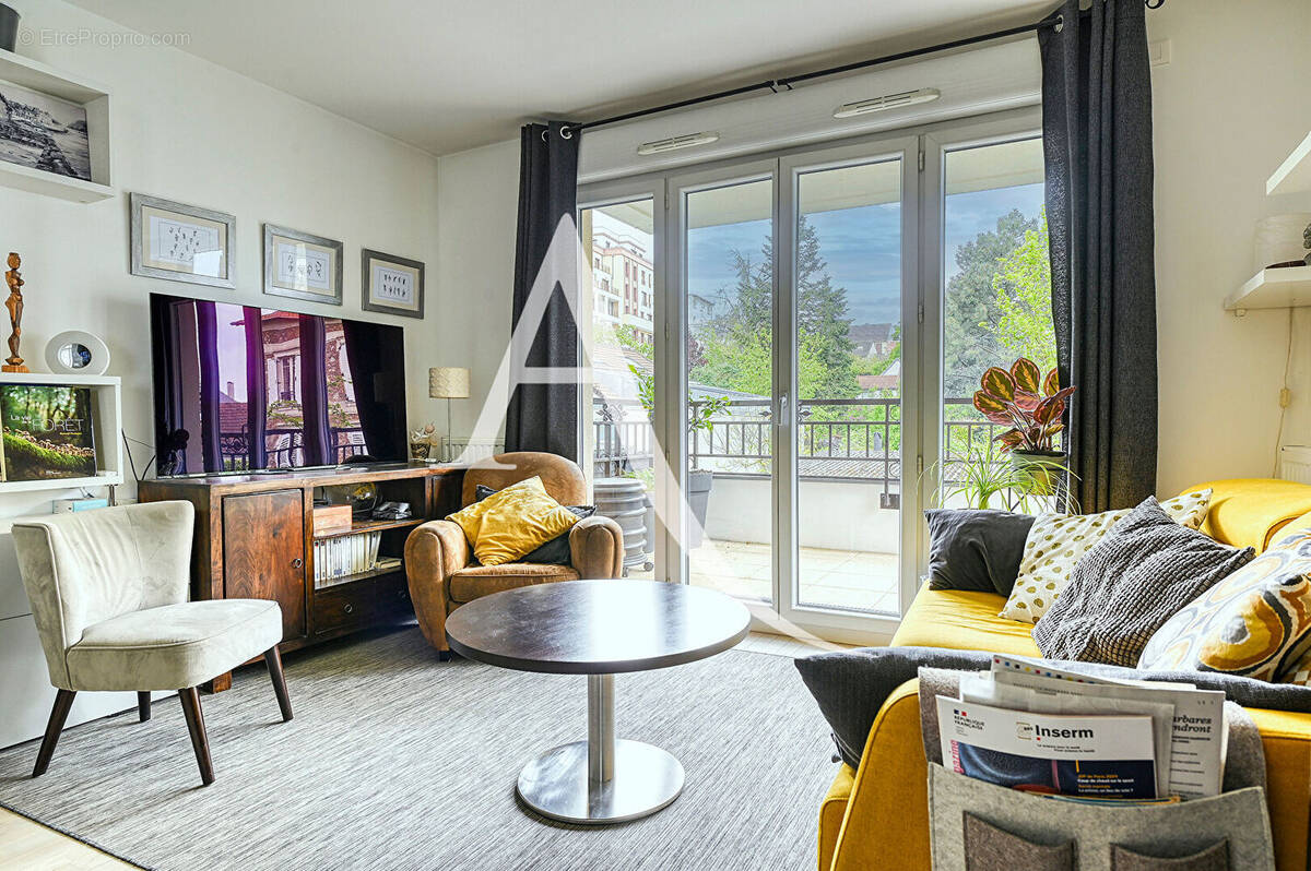 Appartement à SAINT-CYR-L'ECOLE