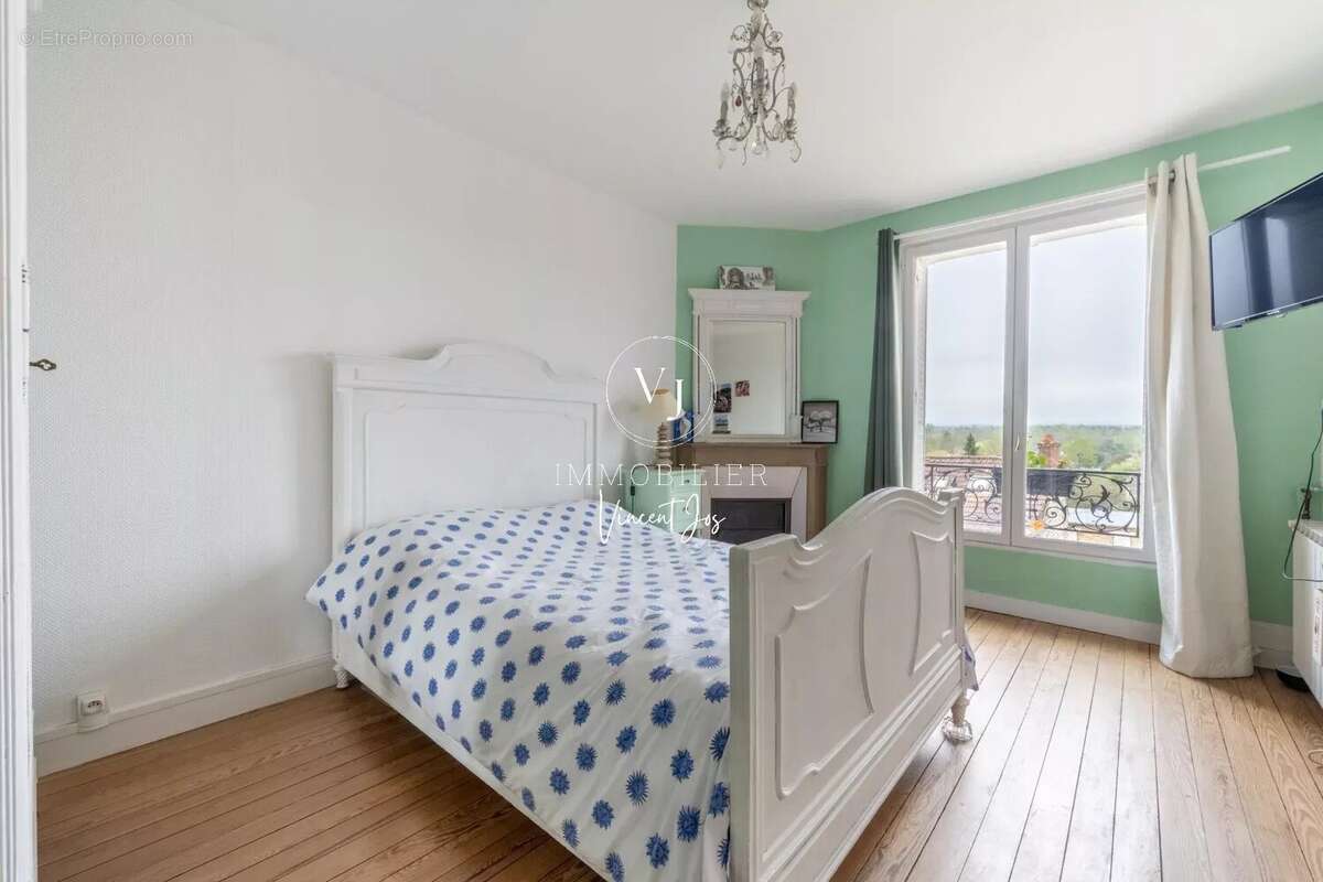 Maison à VAUX-SUR-SEINE