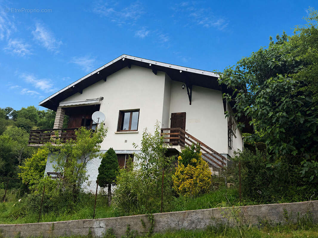 Maison à MONTFAUCON