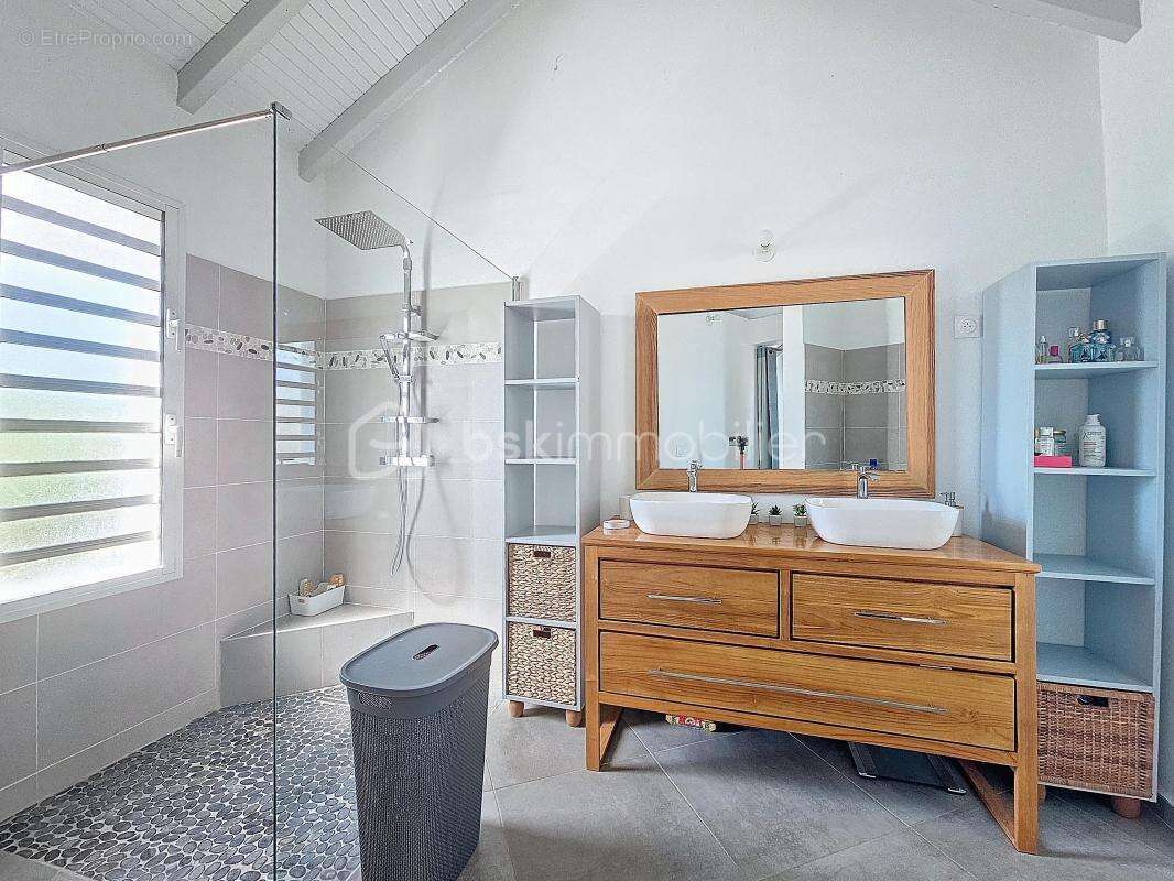 Villa contemporaine 3 suites , piscine et résiduel de construction - photo 14