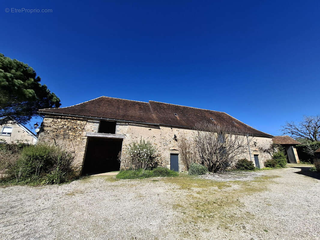 Maison à GENIS