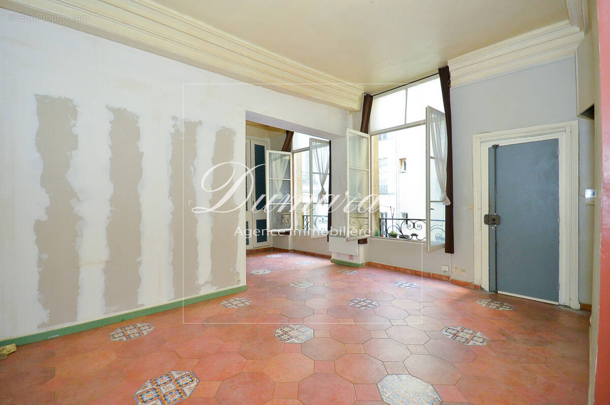 Appartement à PARIS-4E