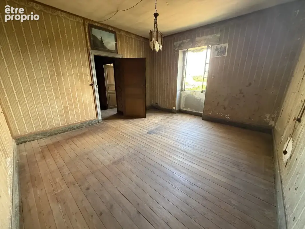 Maison de caractère à rénover – Beau potentiel - photo 7