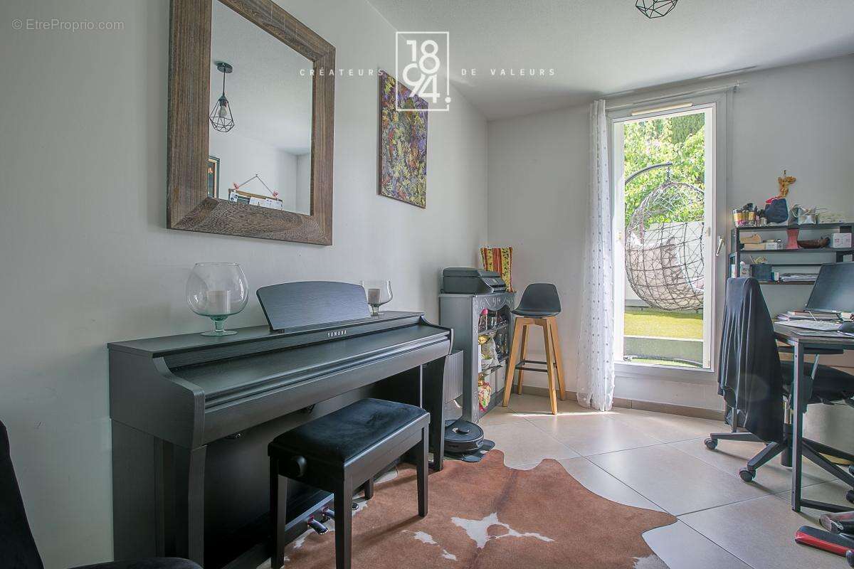 Appartement à MARSEILLE-9E
