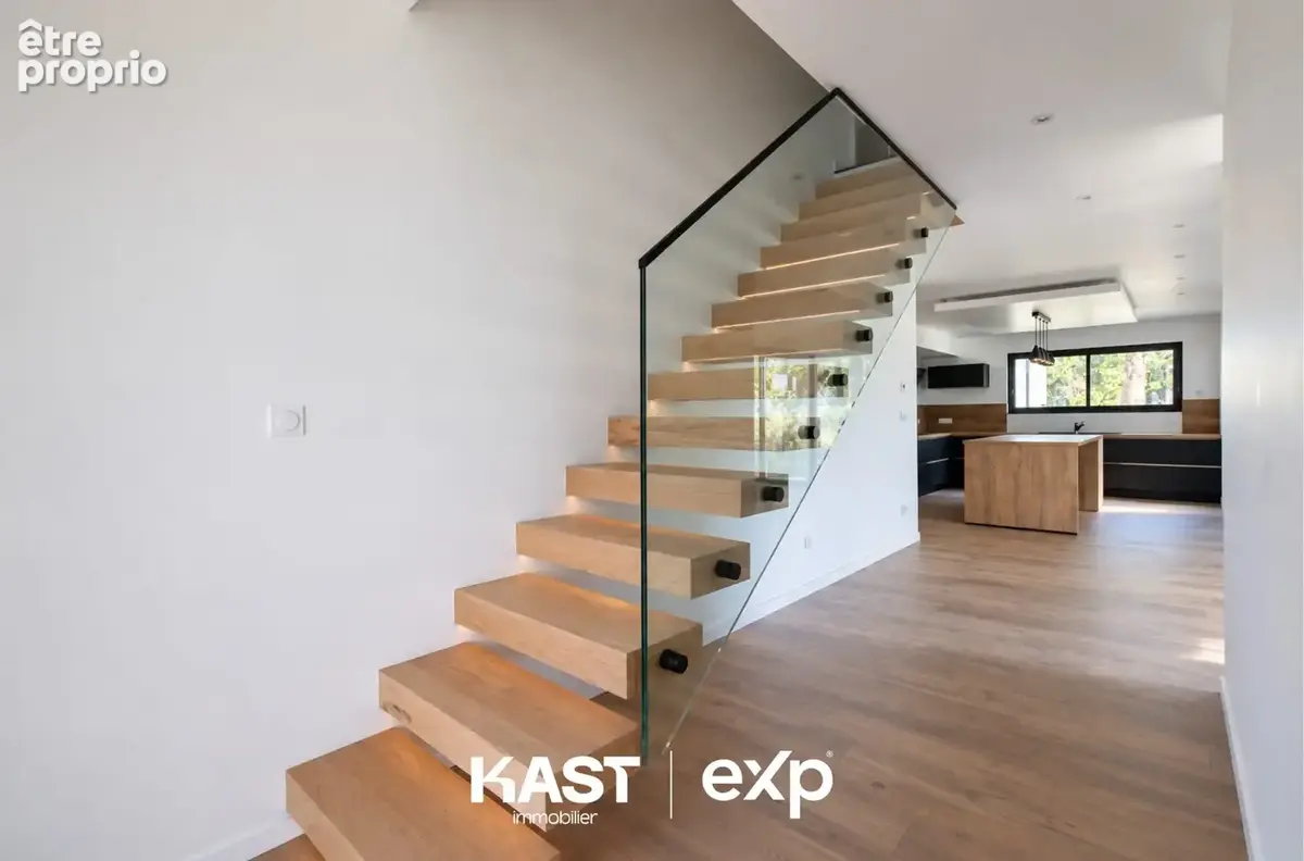 Maison 6 pièces 153 m² à vendre à Domloup (35410) - photo 2