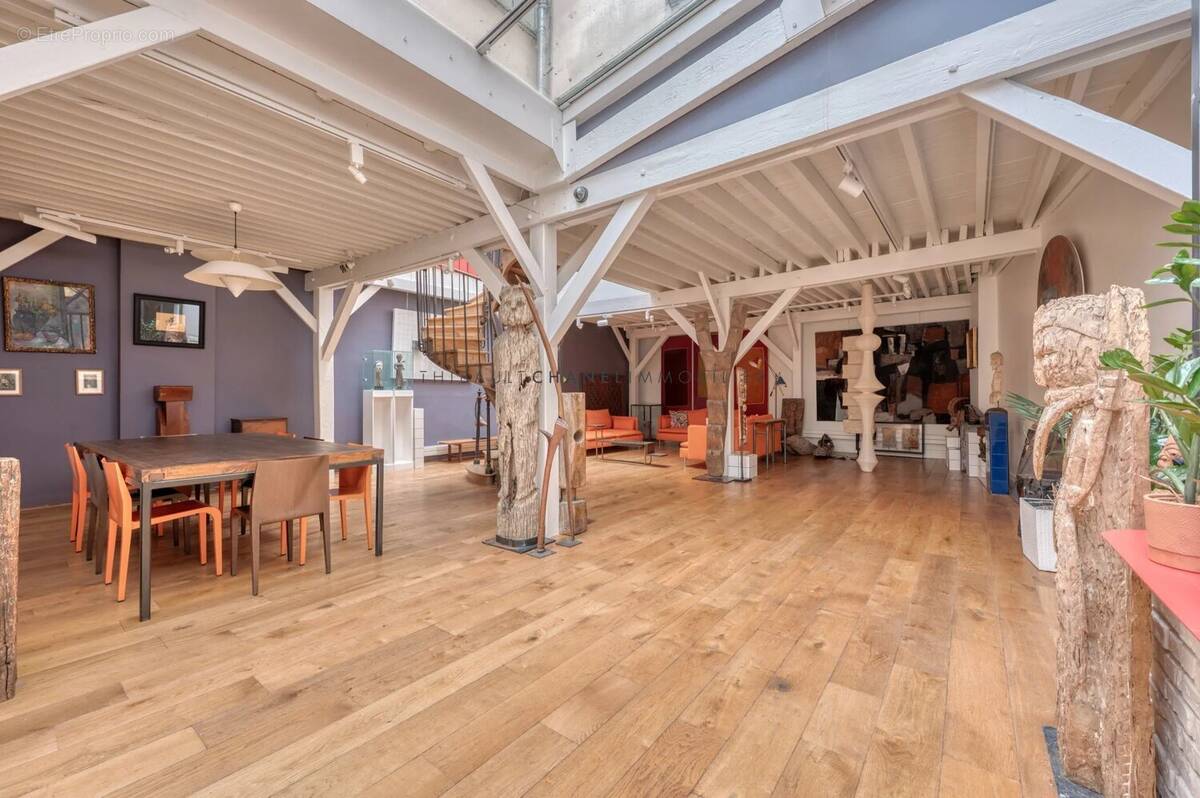 Appartement à PARIS-7E