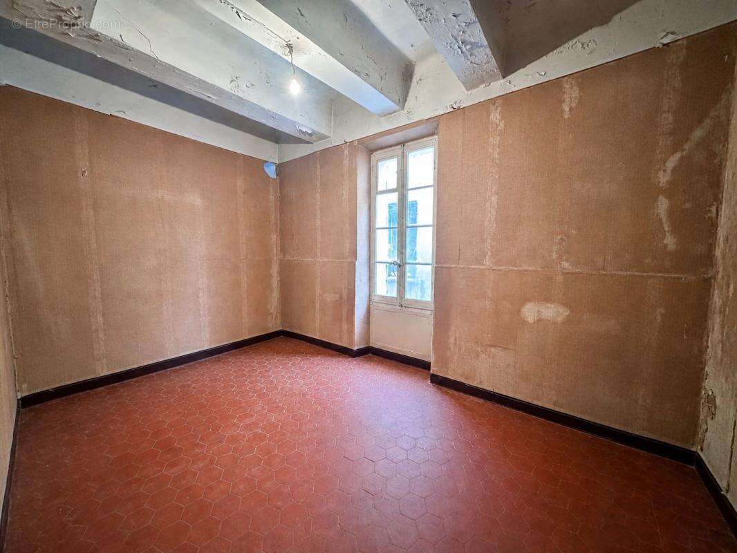 Appartement à MARSEILLE-11E
