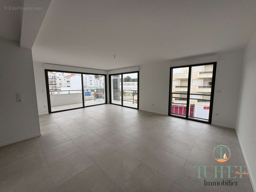 Appartement à LES MATHES