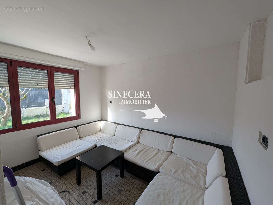 Maison à PARENTIS-EN-BORN