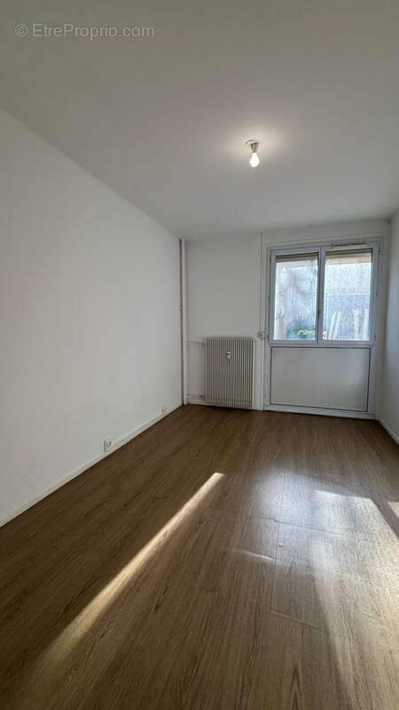 Appartement à PORT-DE-BOUC