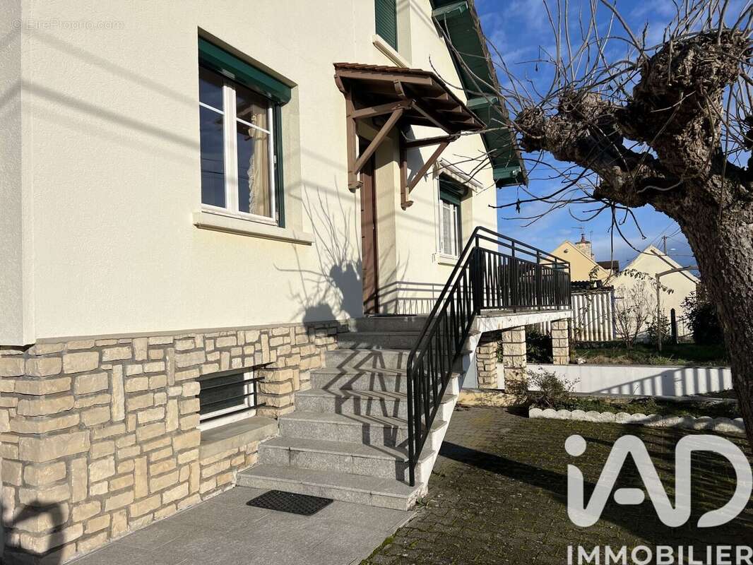 Photo 9 - Maison à DOMPIERRE-SUR-BESBRE