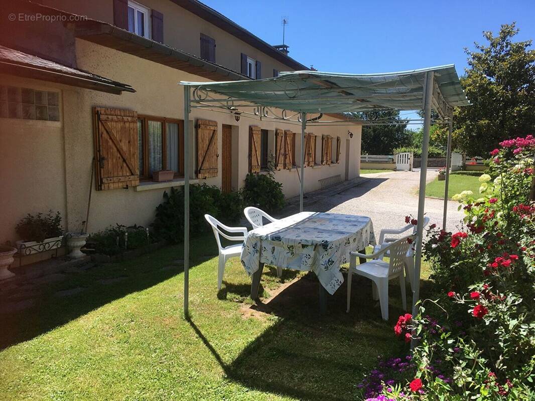 Appartement à SAINT-GENIEZ-D'OLT