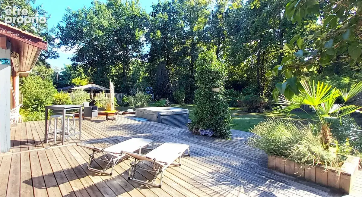 Maison Vendays Montalivet 6 pièce(s) 170 m2 + garages sur  terrain + 5900 m² - photo 5