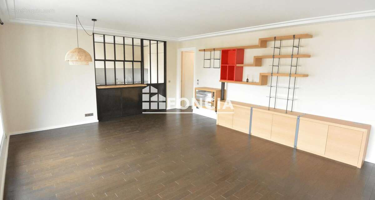 Appartement à PARIS-7E