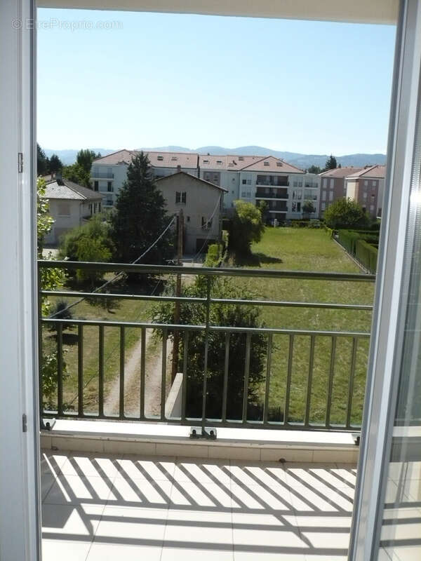 Appartement à CRAPONNE