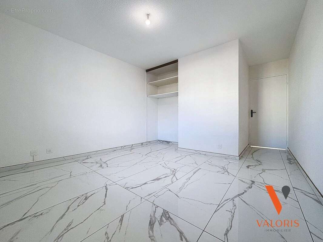 Appartement 80 m² à Echirolles  - photo 7