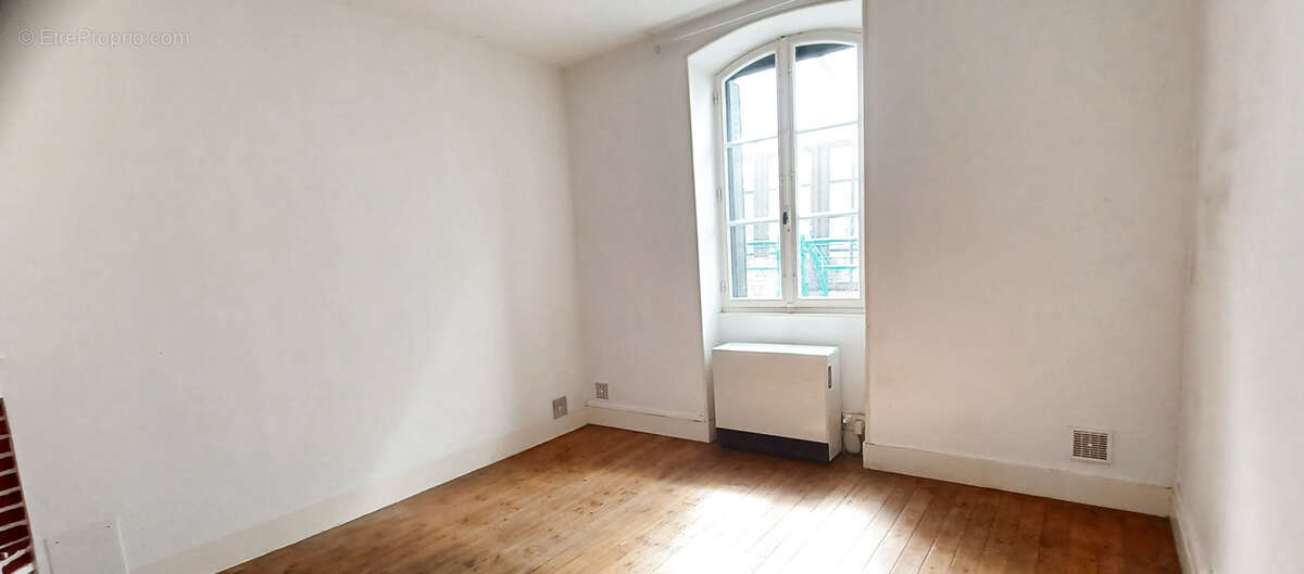 Maison à NOYANT-D&#039;ALLIER