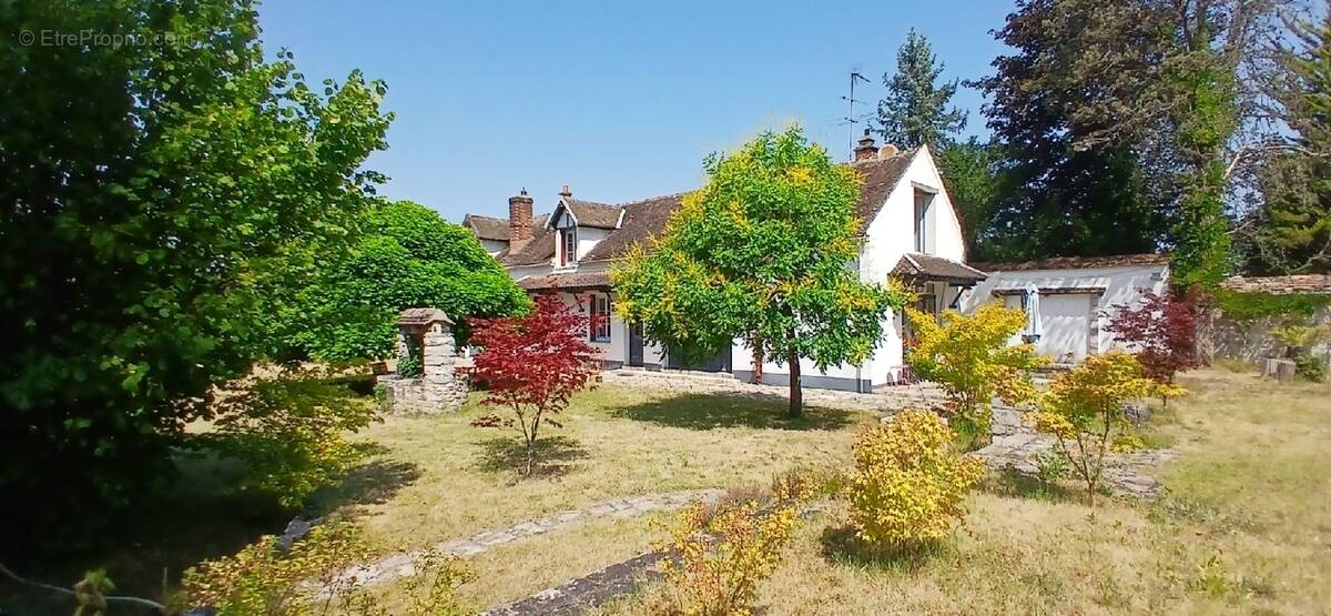 Maison à MILLY-LA-FORET