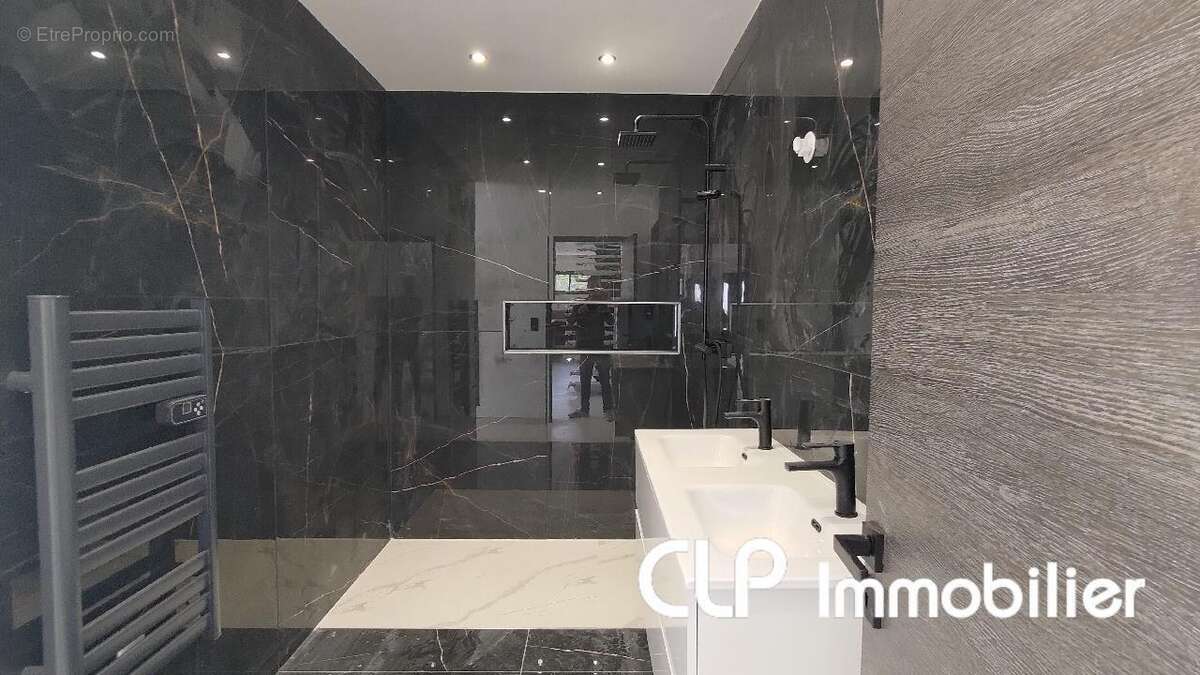 Maison 129 m² à Ancone  - photo 6