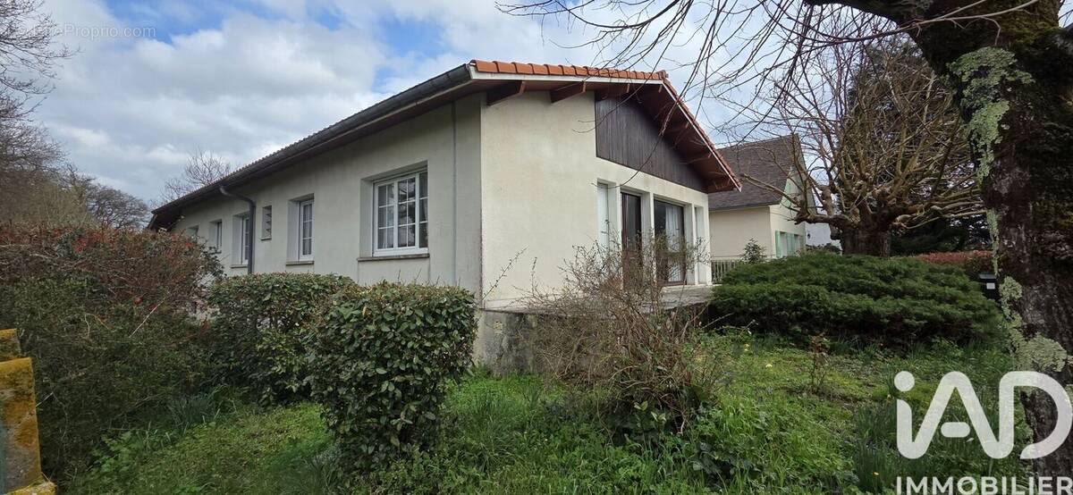 Photo 1 - Maison à BLANQUEFORT