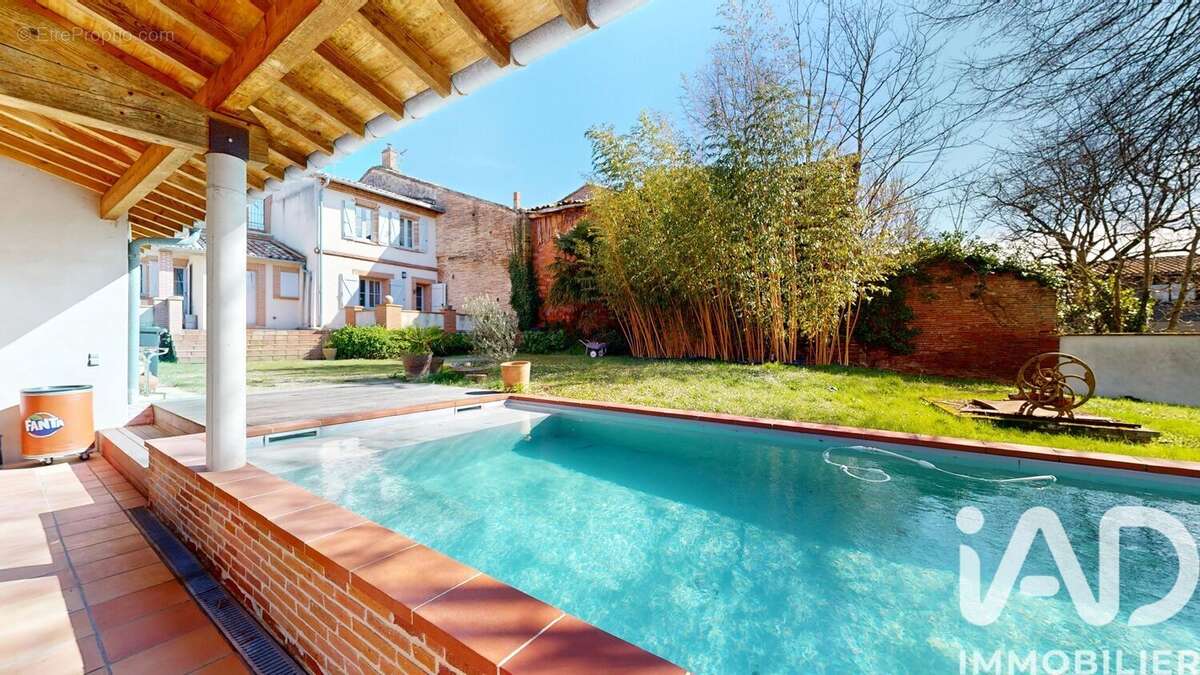 Maison 343 m² à Pechbonnieu  - photo 2