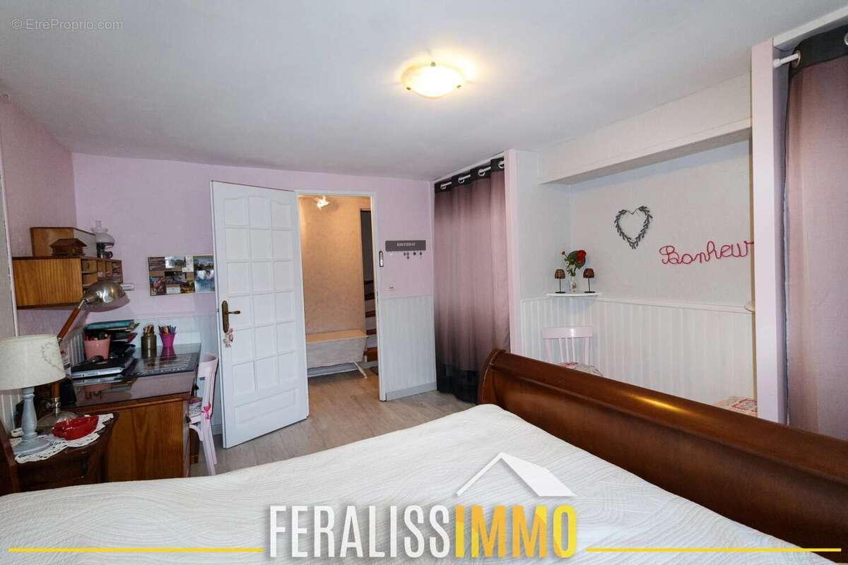 Maison à VAUX-SUR-SEINE