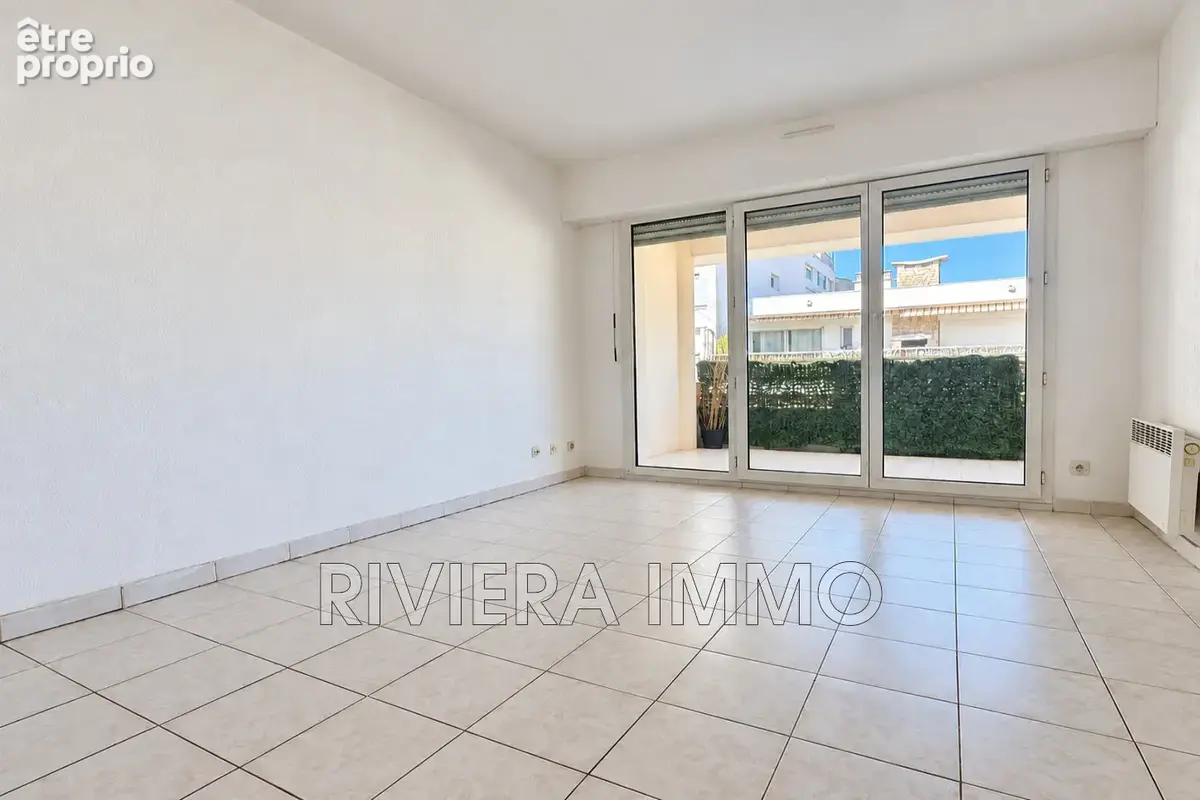 Appartement 2 pièces 40 m² à vendre à Cannes (06400) - photo 3