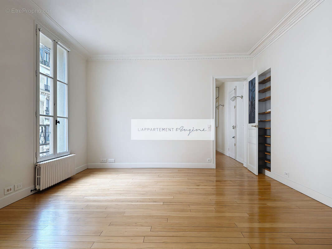 Appartement à PARIS-11E