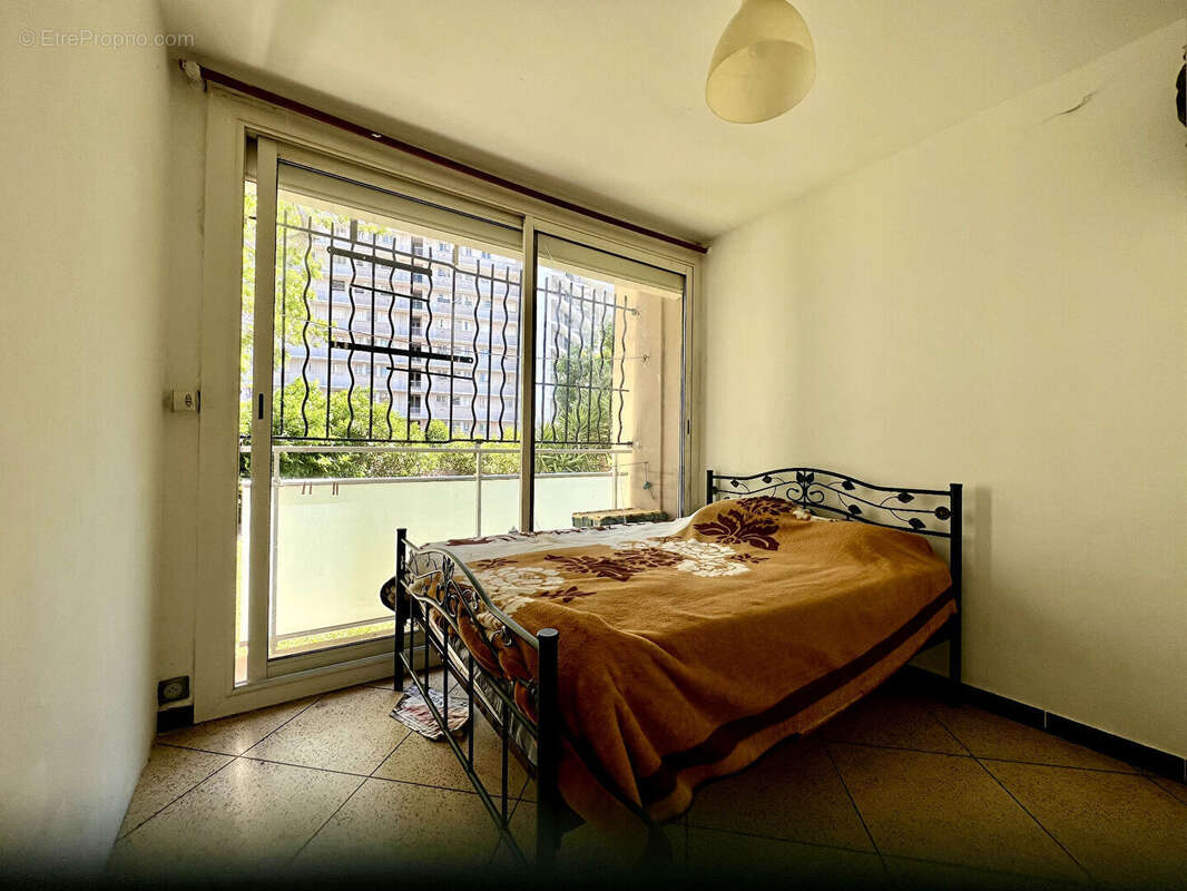 Appartement à MARSEILLE-9E